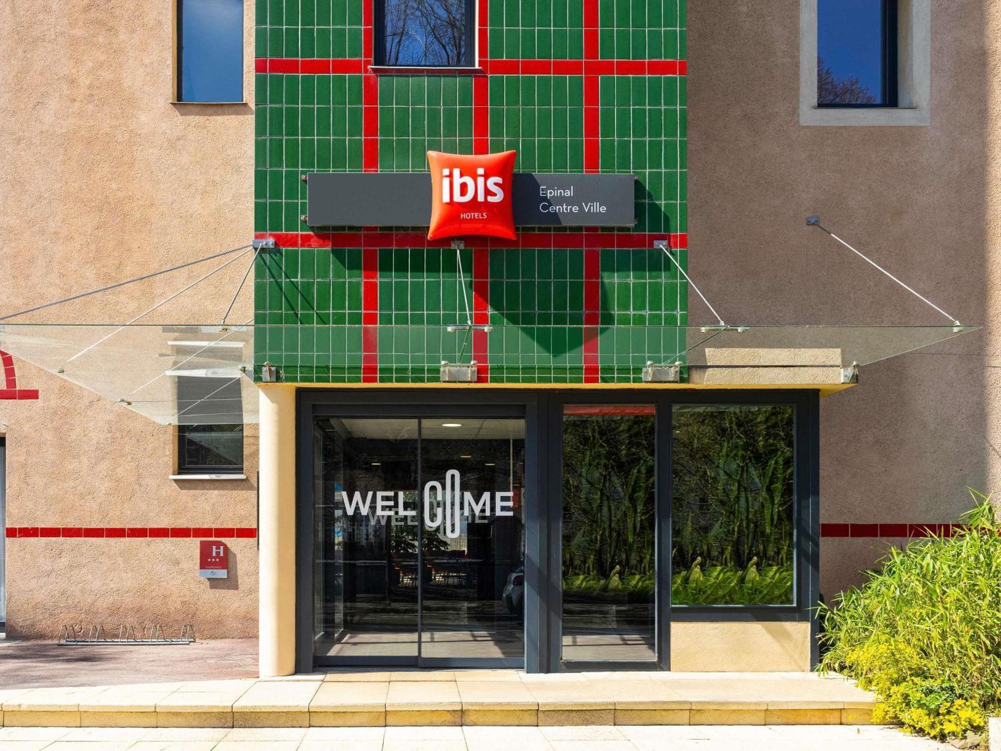 Ibis Epinal Centre Hotell Exteriör bild