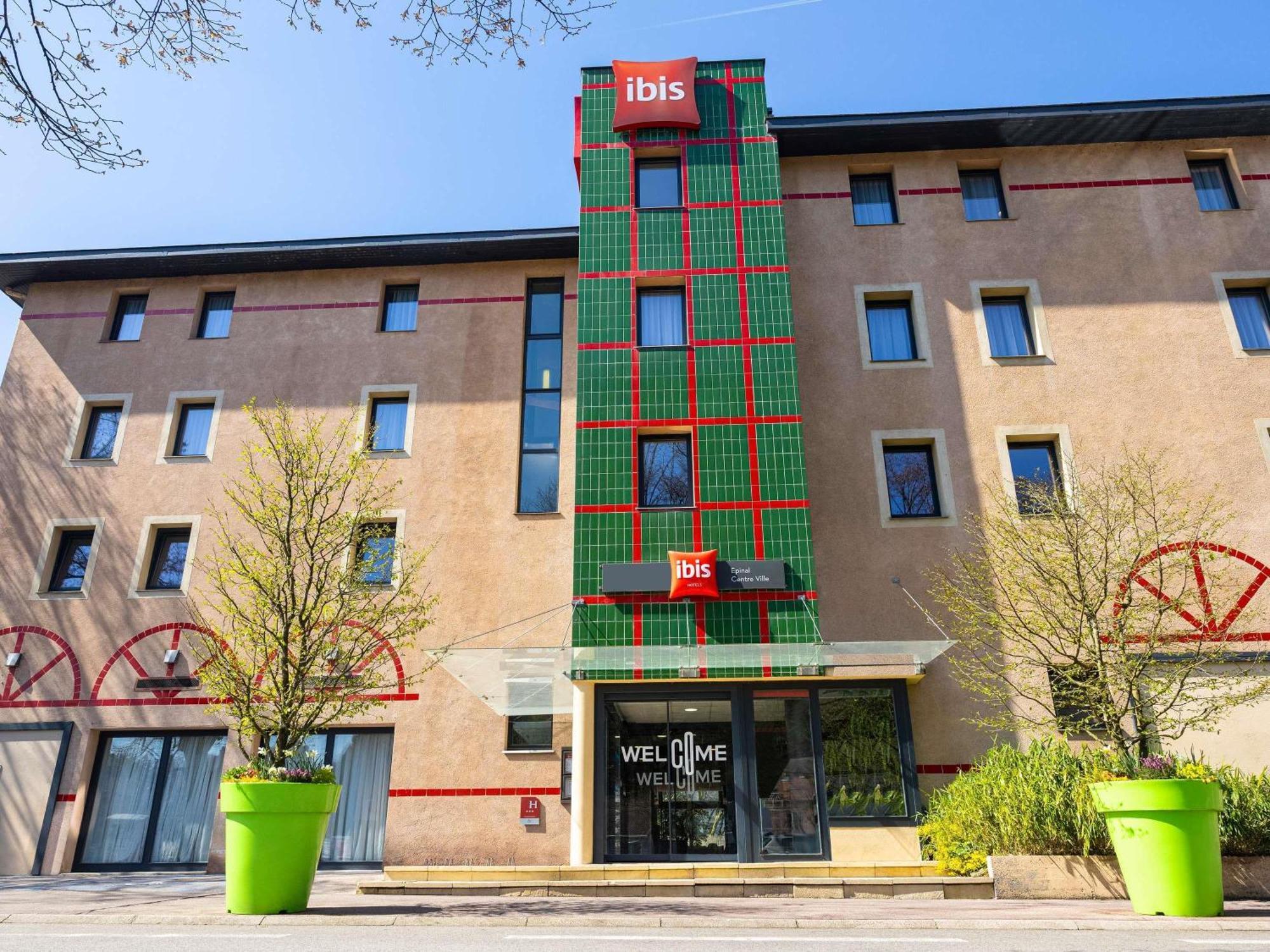 Ibis Epinal Centre Hotell Exteriör bild